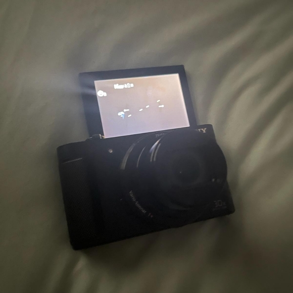 Camera - Picture 6 of 6